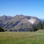 Blick zurück vom Bernkogel auf die Henne und dem Magnesitabbau